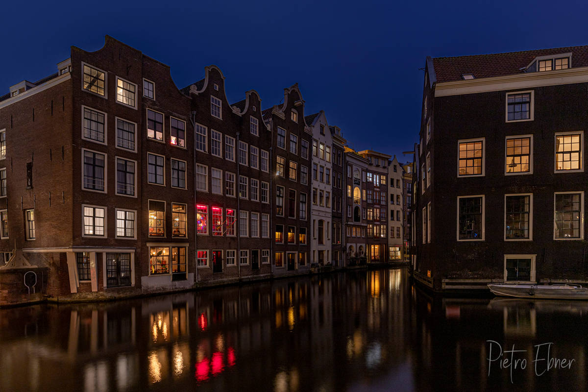 Amsterdam by night