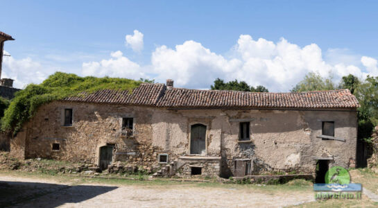 Roscigno vecchia