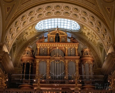 Pipe organ in Budapest