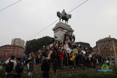 Sciopero per il clima a Milano