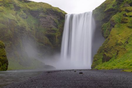 Skogafoss waterfalls